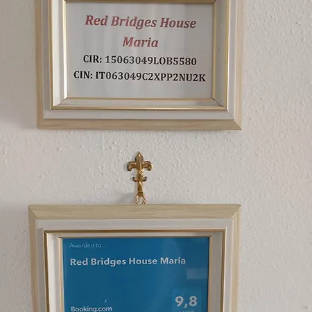 Red Bridges House Maria-3